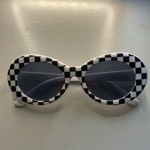 Checkered retro sunglasses